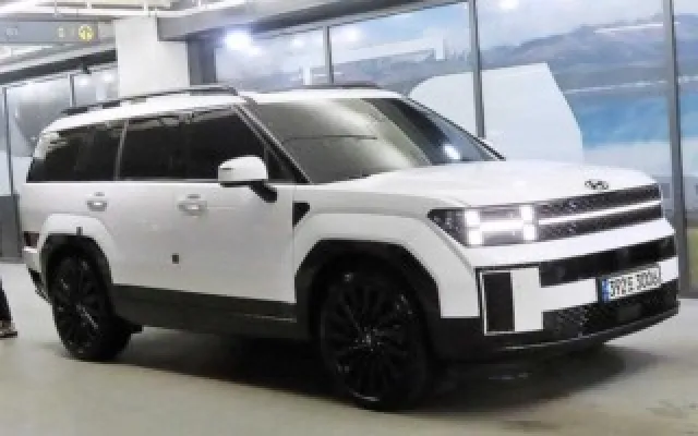 인천중고차량할부 싼타페 MX5 가솔린 2.5T 4WD 캘리그래피 블랙 잉크 매물 사진 12 - 2023/12 22,487km